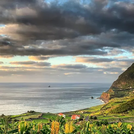 Vivenda Joaquim * Lajes das Flores